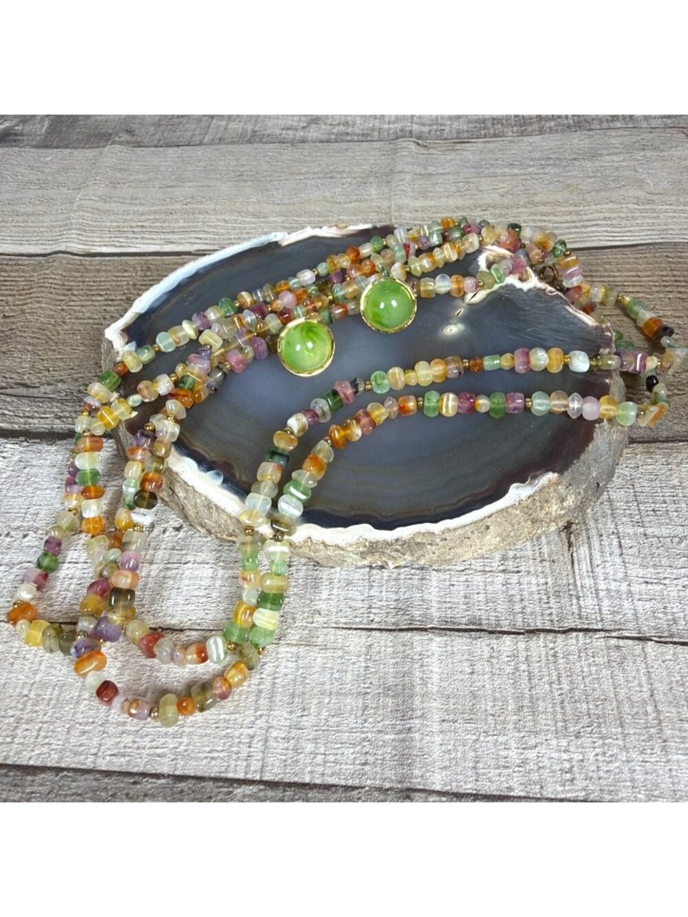 VTG Multi Strand Beaded 18" Necklace Green Post Stud Gold Tone Earring Set Retro - Picture 2 of 12